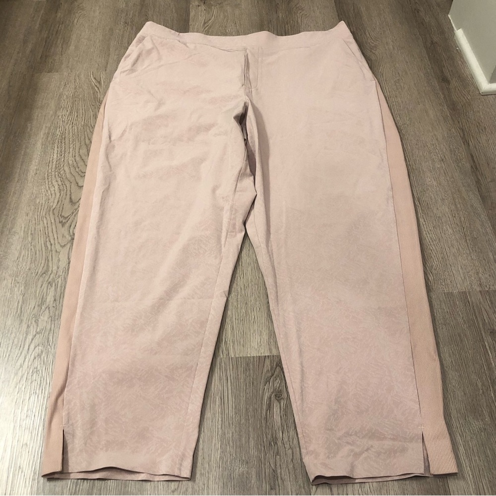 Athleta Brooklyn‎ Ankle Pant Cropped Blush Pink Floral Texture Women’s 18